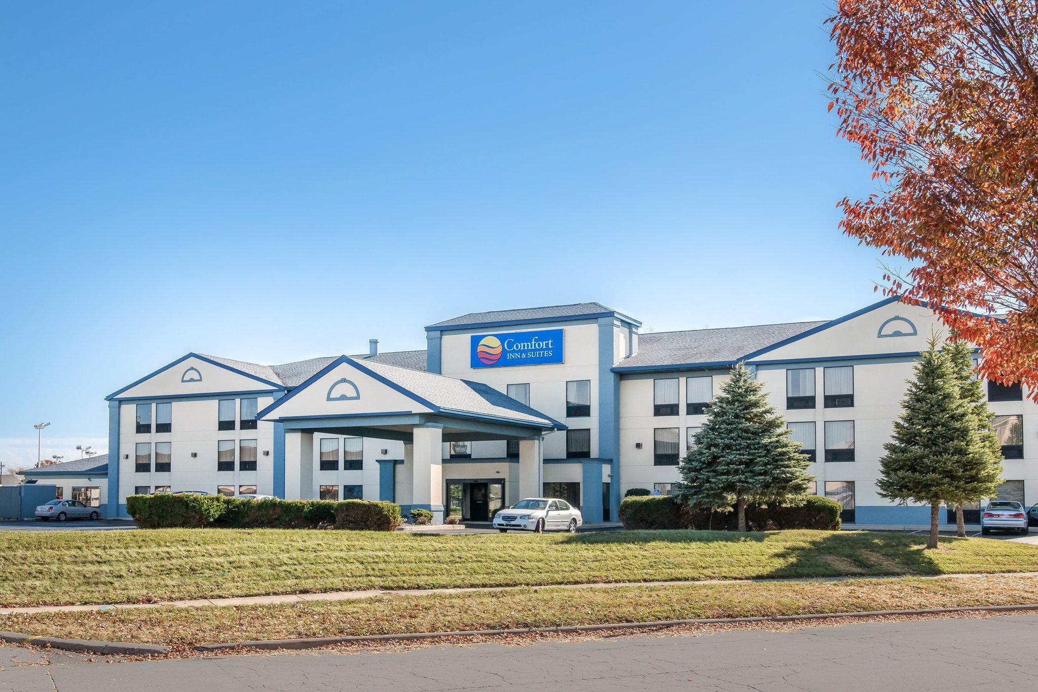 Comfort Inn & Suites Maumee - Toledo I80-90 Exterior photo