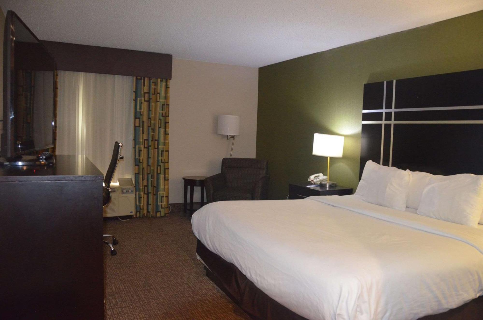 Comfort Inn & Suites Maumee - Toledo I80-90 Exterior photo