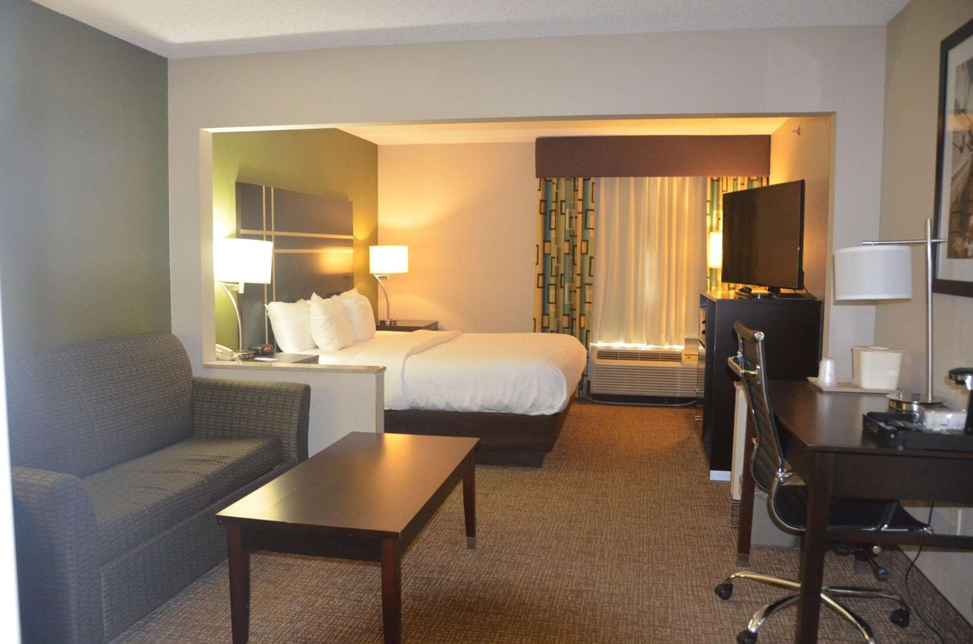Comfort Inn & Suites Maumee - Toledo I80-90 Exterior photo